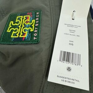 Tory Burch Reversible Bucket Hat
Light Green/Navy one size